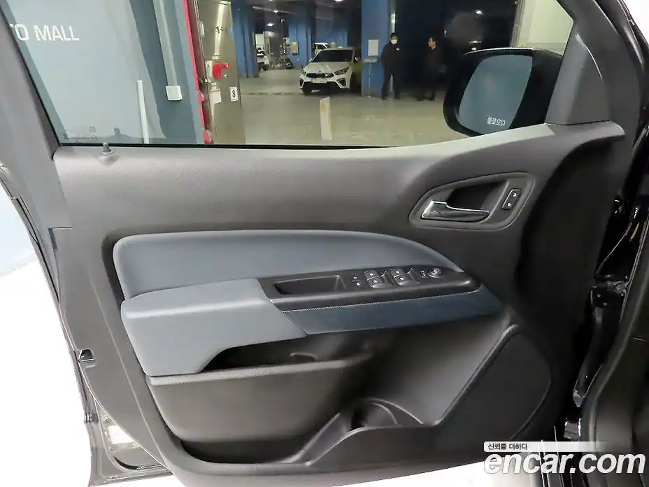 Chevrolet Colorado 2022 3.6 Автомат в Москве № 203470, фото 14