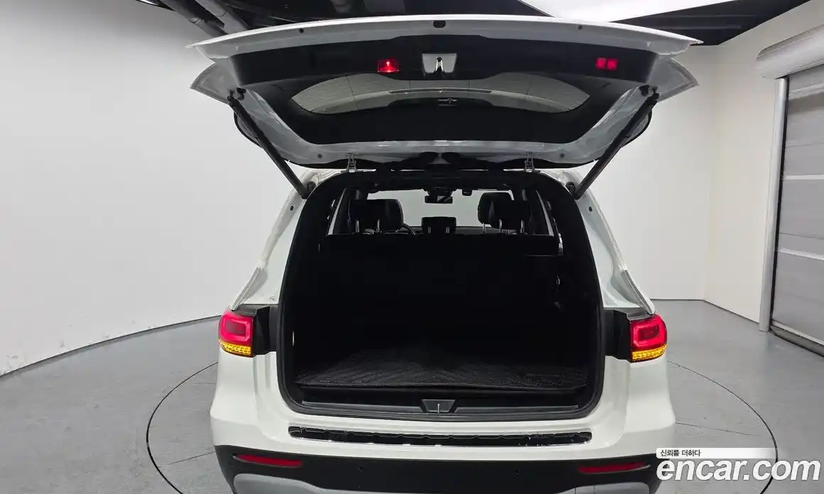 Mercedes-Benz GLB-Class 2021 1.9 Автомат в Москве № 205319, фото 20