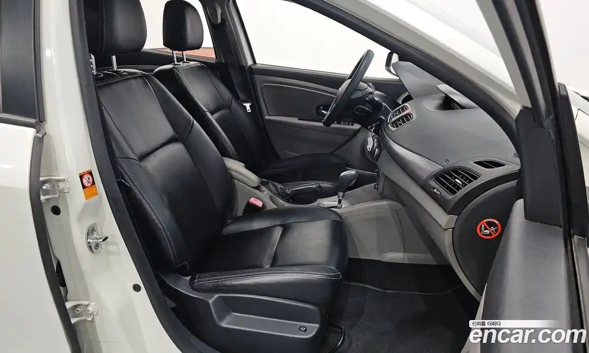 Renault SM3 2011 1.6 Автомат в Москве № 206874, фото 3