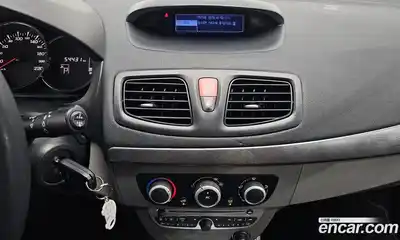 Renault SM3 2011 1.6 Автомат в Москве № 206874, миниатюра 5