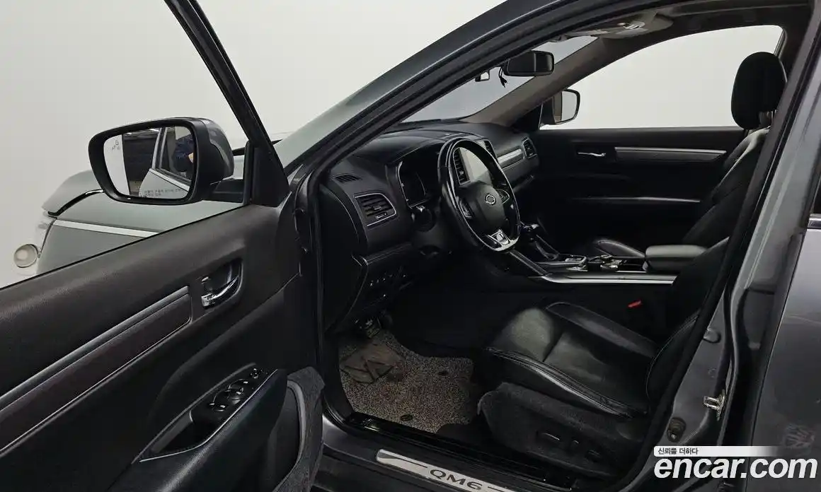 Renault QM6 2017 2.0 Автомат в Москве № 208775, фото 9