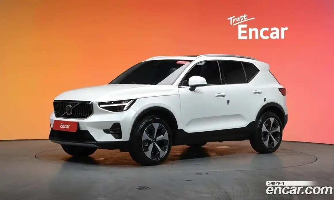 Volvo XC40 2025 2.0 Автомат в Москве № 212789, фото 13