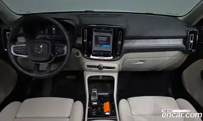 Volvo XC40 2025 2.0 Автомат в Москве № 212789, миниатюра 5