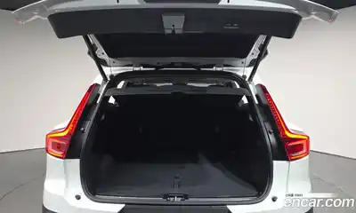 Volvo XC40 2025 2.0 Автомат в Москве № 212789, миниатюра 6