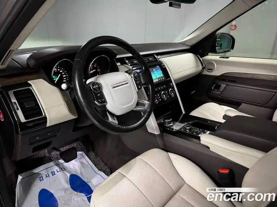 Land Rover Discovery 2017 3.0 Автомат в Москве № 213559, фото 10