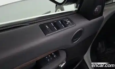 Land Rover Discovery 2018 3.0 Автомат в Москве № 213732, миниатюра 8