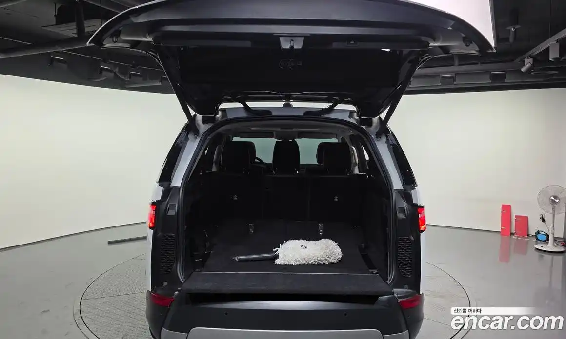 Land Rover Discovery 2018 3.0 Автомат в Москве № 213732, фото 10