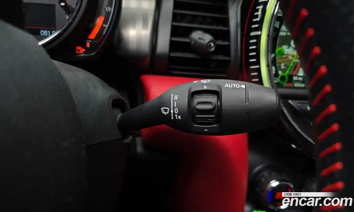 Mini Cooper Convertible 2019 2.0 Автомат в Москве № 214250, фото 11