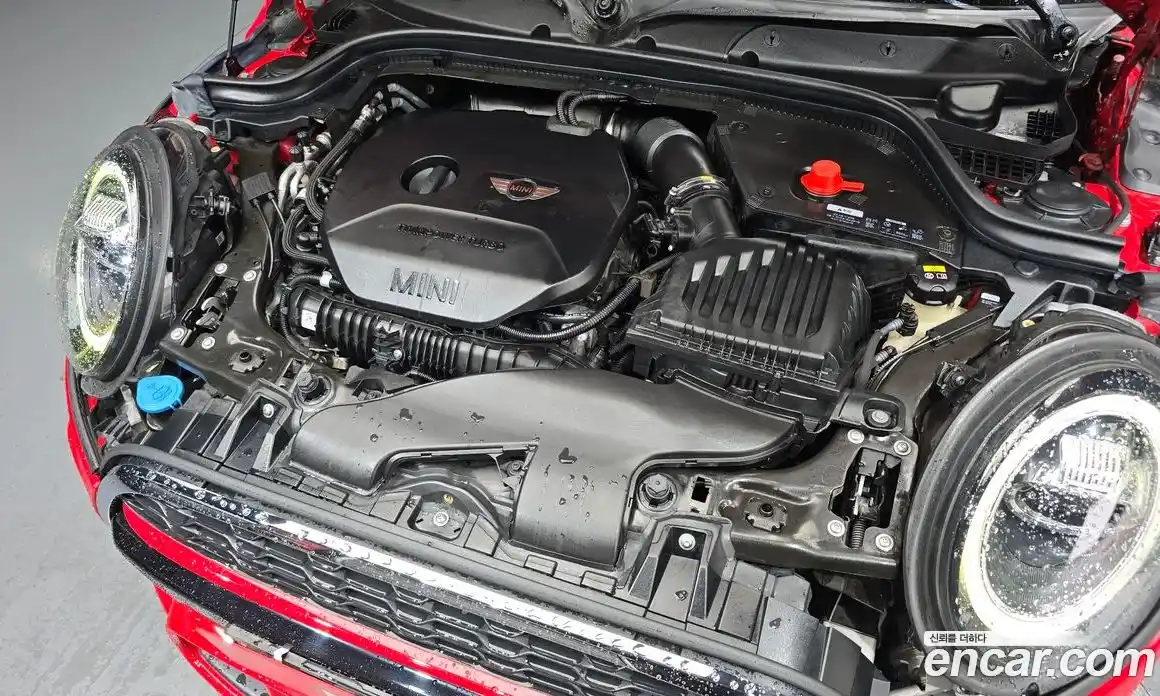 Mini Cooper Convertible 2019 2.0 Автомат в Москве № 214250, фото 16