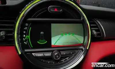 Mini Cooper Convertible 2019 2.0 Автомат в Москве № 214250, миниатюра 8