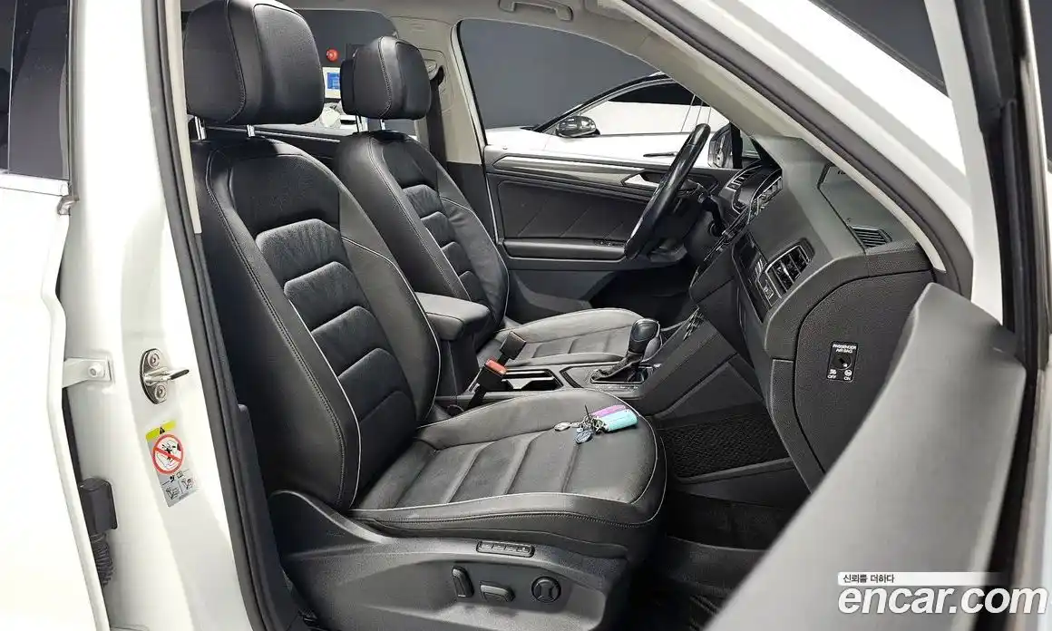 Volkswagen Tiguan 2020 2.0 Автомат в Москве № 215119, фото 20