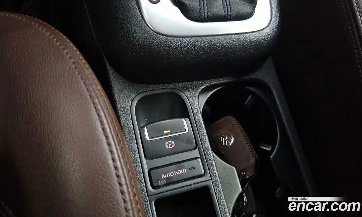 Volkswagen Tiguan 2016 2.0 Автомат в Москве № 215300, фото 17