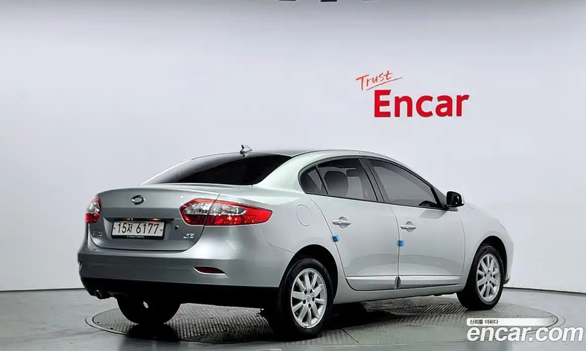 Renault SM3 2010 1.6 Автомат в Москве № 222728, фото 17