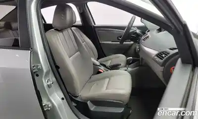 Renault SM3 2010 1.6 Автомат в Москве № 222728, миниатюра 2