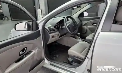 Renault SM3 2010 1.6 Автомат в Москве № 222728, миниатюра 3