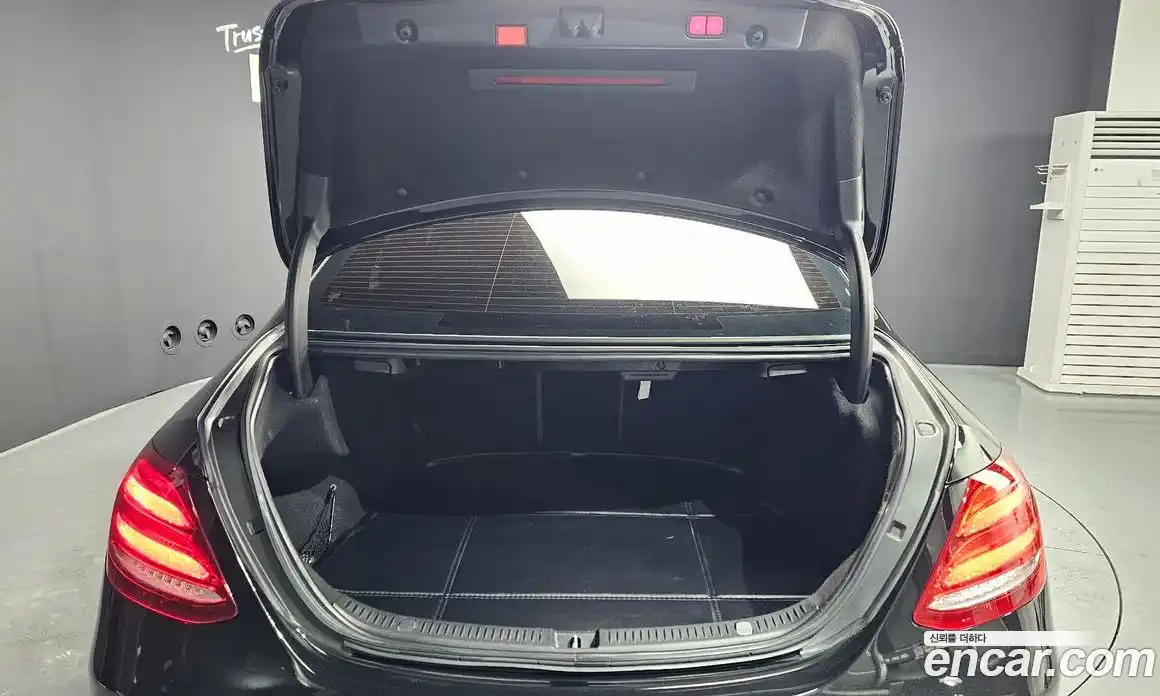 Mercedes-Benz E-Class 2020 2.0 Автомат в Москве № 222969, фото 12