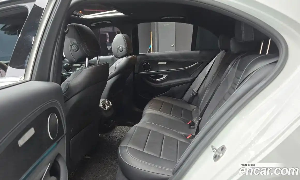 Mercedes-Benz E-Class 2023 2.0 Автомат в Москве № 223981, фото 15