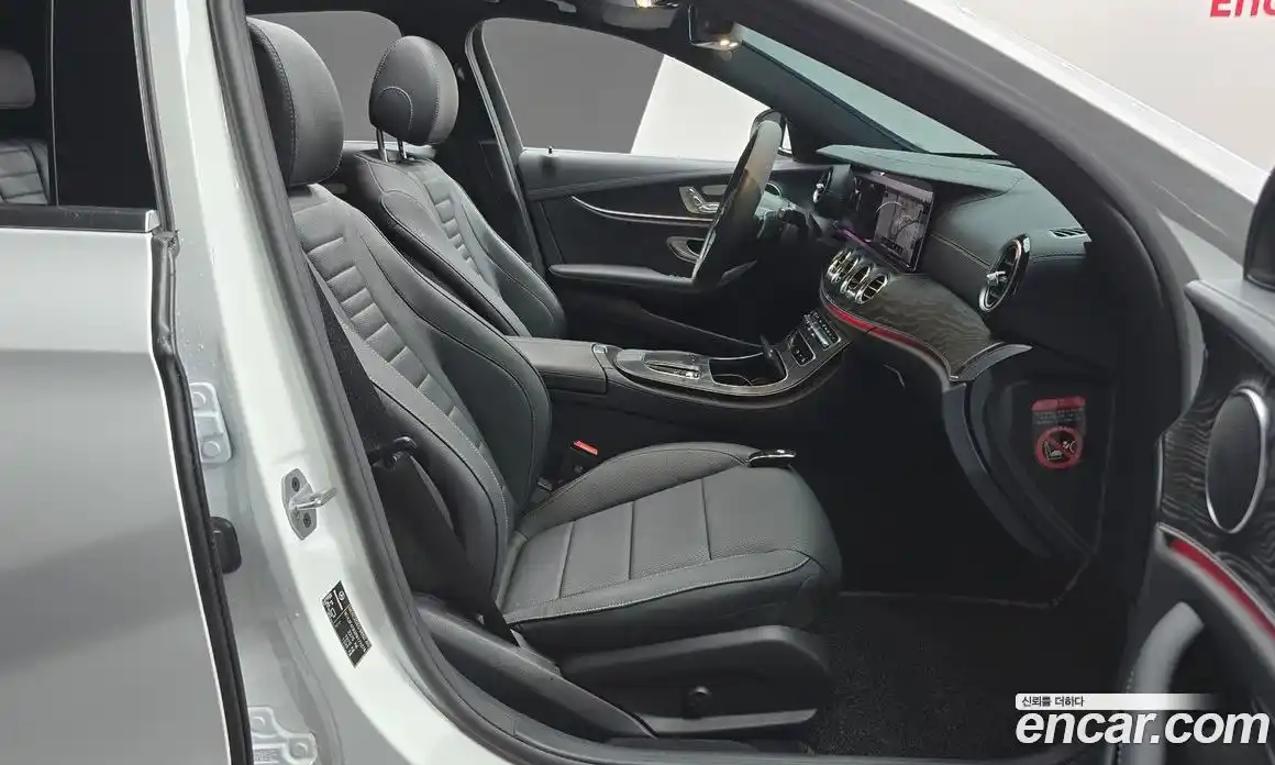 Mercedes-Benz E-Class 2023 2.0 Автомат в Москве № 223981, фото 16