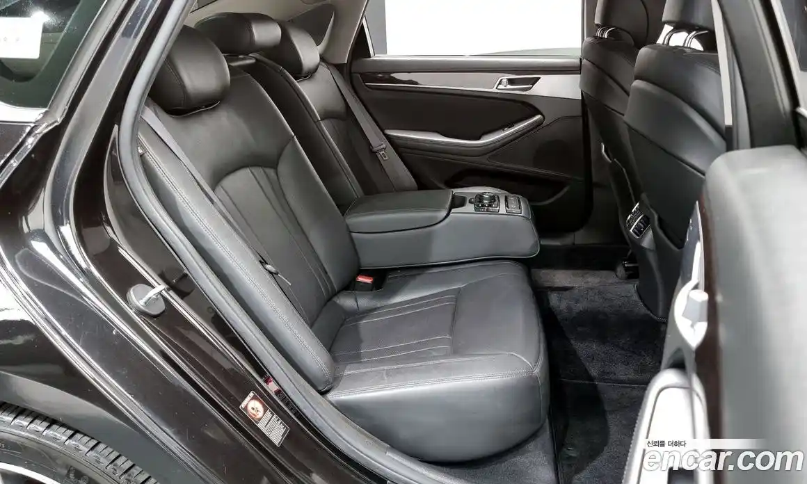 Genesis G80 2018 3.3 Автомат в Москве № 22458, фото 16