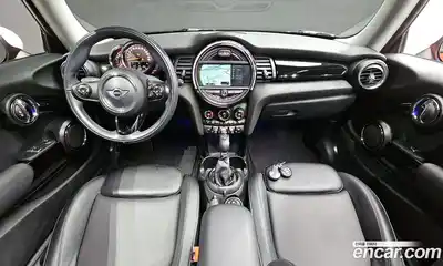 Mini Cooper 2015 1.5 Автомат в Москве № 226962, миниатюра 7