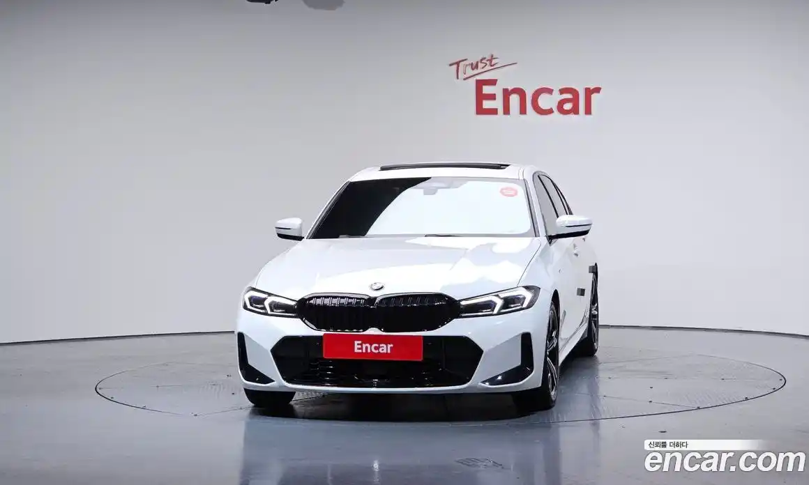 BMW 3-Series 2024 2.0 Автомат в Москве № 228326, фото 1