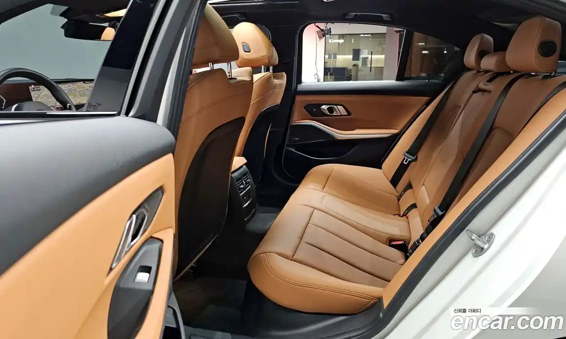 BMW 3-Series 2024 2.0 Автомат в Москве № 228326, фото 15