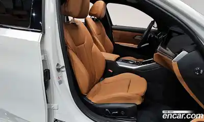 BMW 3-Series 2024 2.0 Автомат в Москве № 228326, миниатюра 9