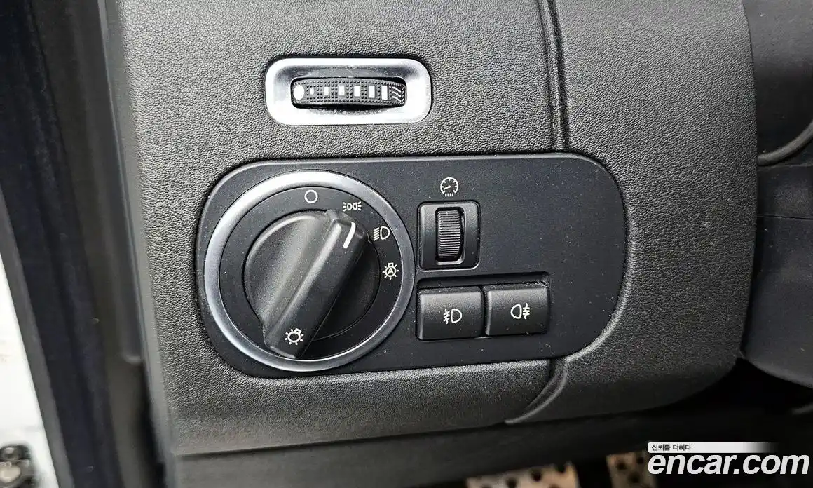 Land Rover Discovery 2013 3.0 Автомат в Москве № 228542, фото 13