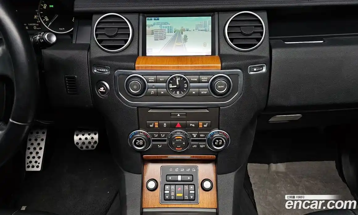 Land Rover Discovery 2013 3.0 Автомат в Москве № 228542, фото 19