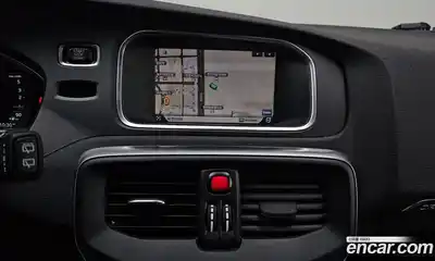 Volvo V40 2015 2.0 Автомат в Москве № 230573, миниатюра 12