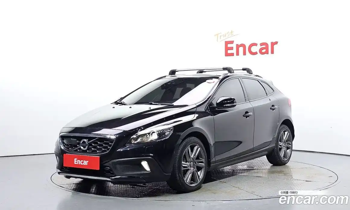 Volvo V40 2015 2.0 Автомат в Москве № 230573, фото 4