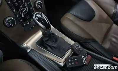 Volvo V40 2015 2.0 Автомат в Москве № 230573, миниатюра 9