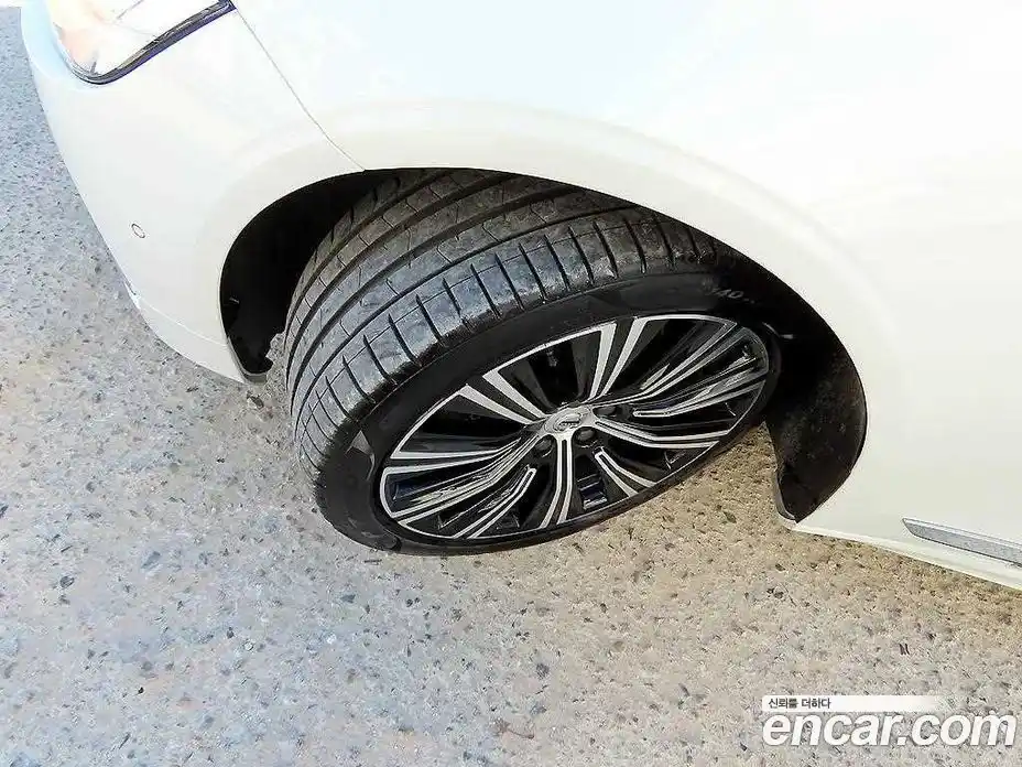 Volvo S90 2024 2.0 Автомат в Москве № 230833, фото 19