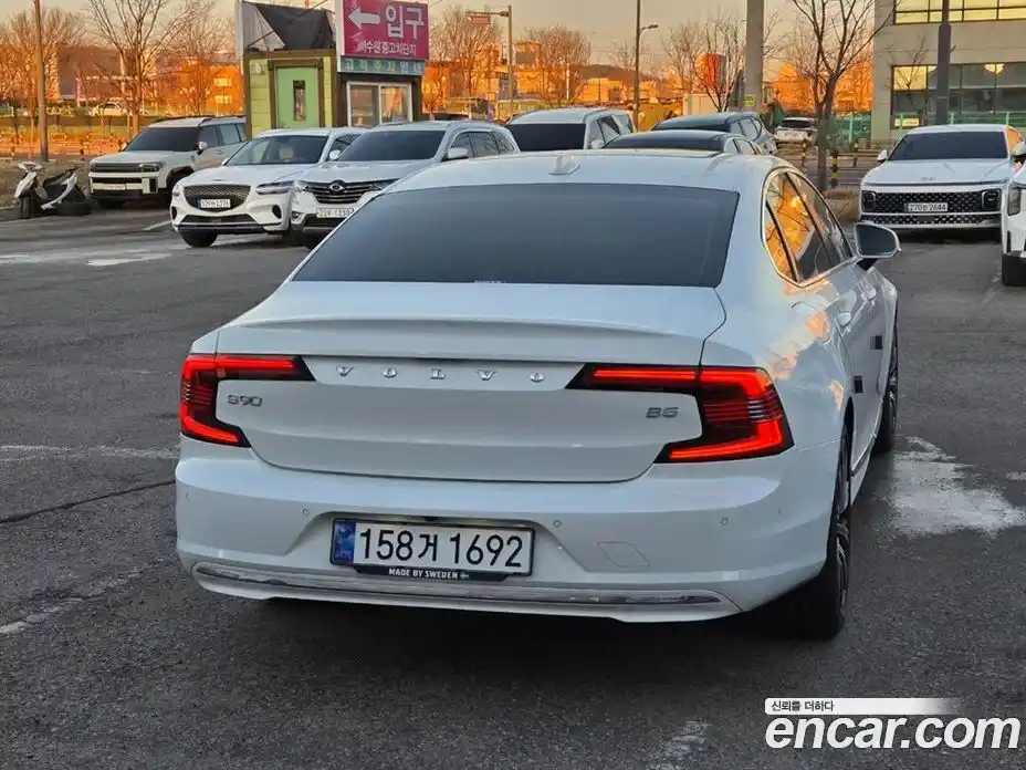 Volvo S90 2024 2.0 Автомат в Москве № 230833, фото 3