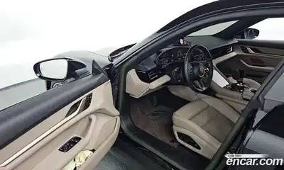 Porsche Taycan 2022 0.1 Автомат в Москве № 230945, миниатюра 12