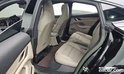 Porsche Taycan 2022 0.1 Автомат в Москве № 230945, миниатюра 2