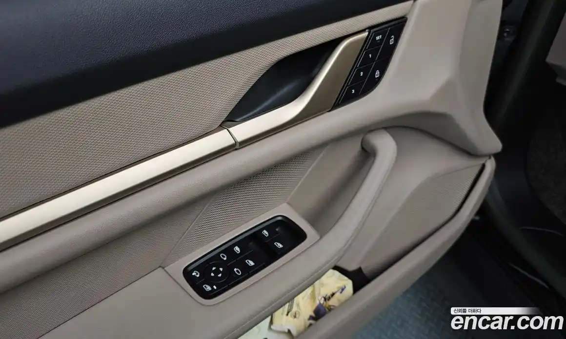 Porsche Taycan 2022 0.1 Автомат в Москве № 230945, фото 6