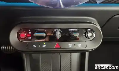 Mini Cooper 2025 2.0 Автомат в Москве № 231375, миниатюра 9