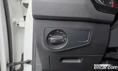 Volkswagen Tiguan 2020 2.0 Автомат в Москве № 232145, миниатюра 6