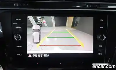 Volkswagen Tiguan 2020 2.0 Автомат в Москве № 232145, миниатюра 10