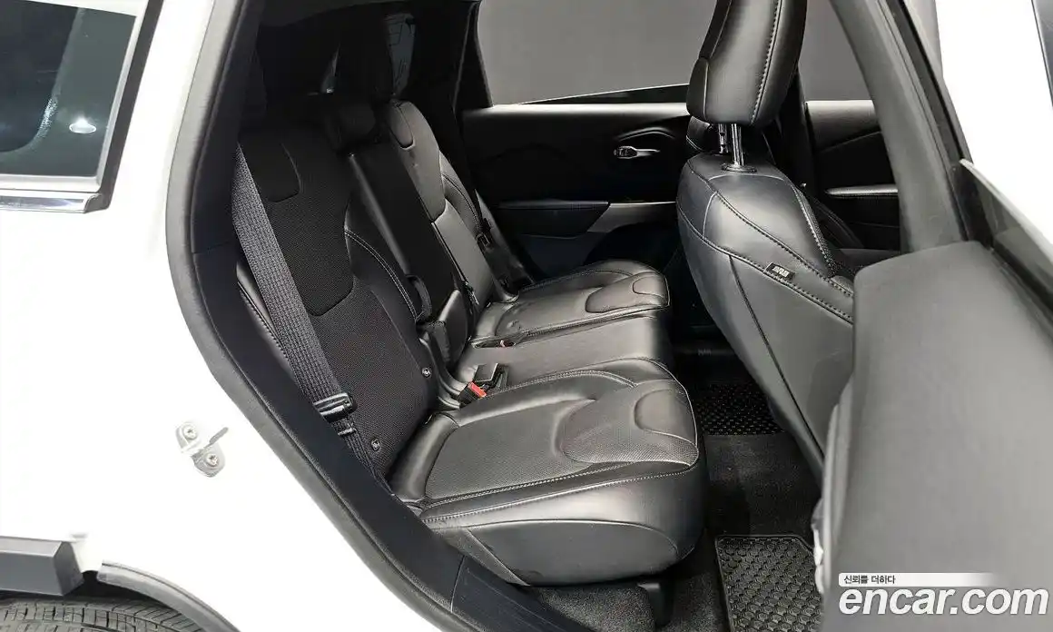 Jeep Cherokee 2021 2.4 Автомат в Москве № 232345, фото 8