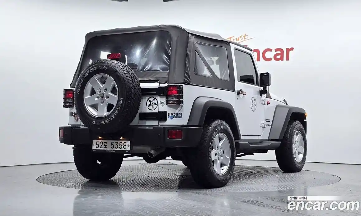 Jeep Wrangler 2017 3.6 Автомат в Москве № 232381, фото 9