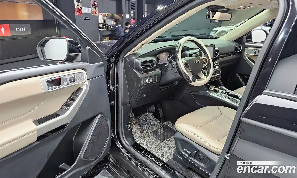 Ford Explorer 2022 2.3 Автомат в Москве № 233132, фото 19