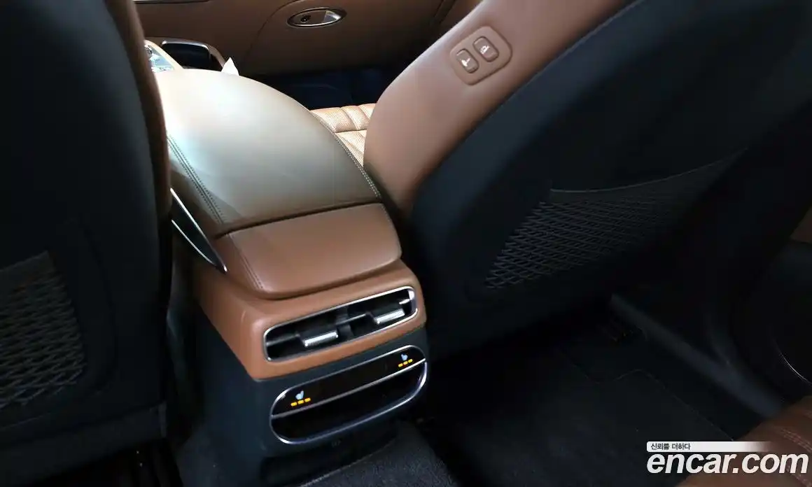 Genesis GV70 2022 2.2 Автомат в Москве № 24135, фото 18