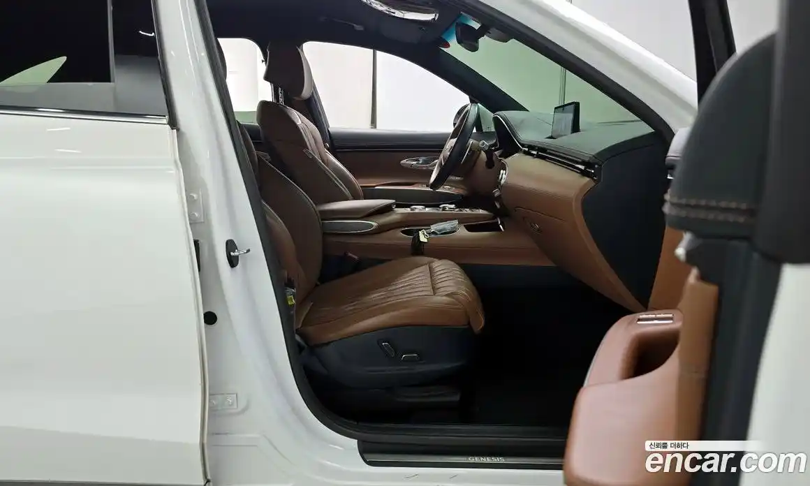 Genesis GV70 2022 2.2 Автомат в Москве № 24135, фото 10