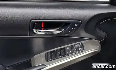 Lexus IS 2014 2.5 Автомат в Москве № 254286, миниатюра 3