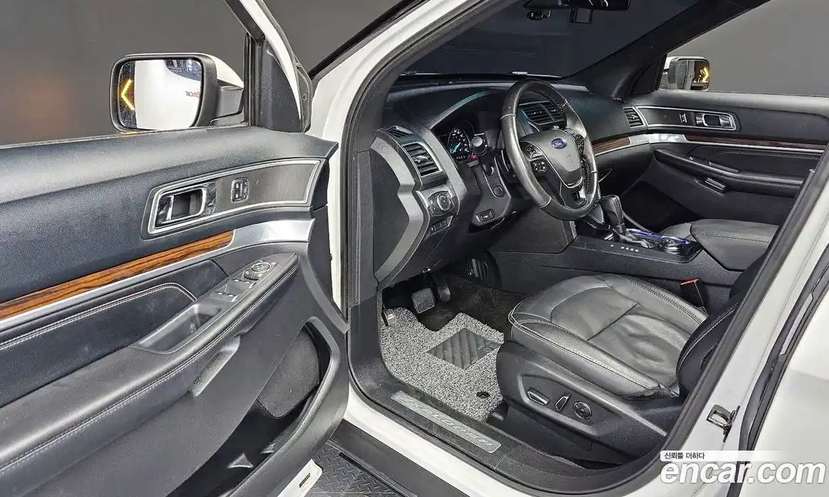 Ford Explorer 2016 2.3 Автомат в Москве № 255551, фото 1