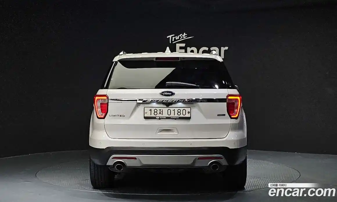 Ford Explorer 2016 2.3 Автомат в Москве № 255551, фото 4