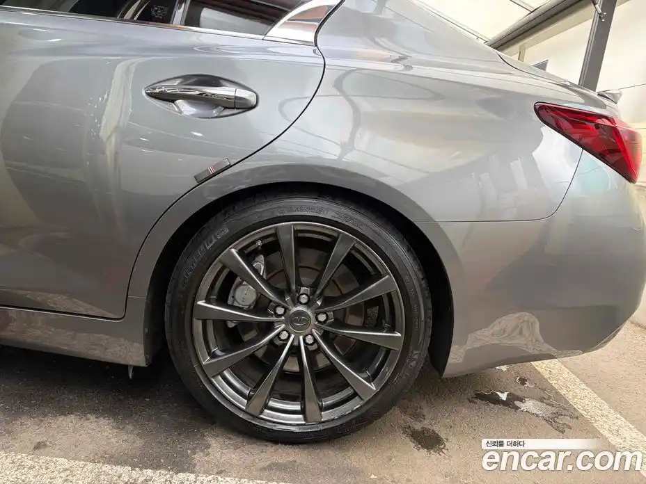 Infiniti Q50 2018 3.5 Автомат в Москве № 256199, фото 9