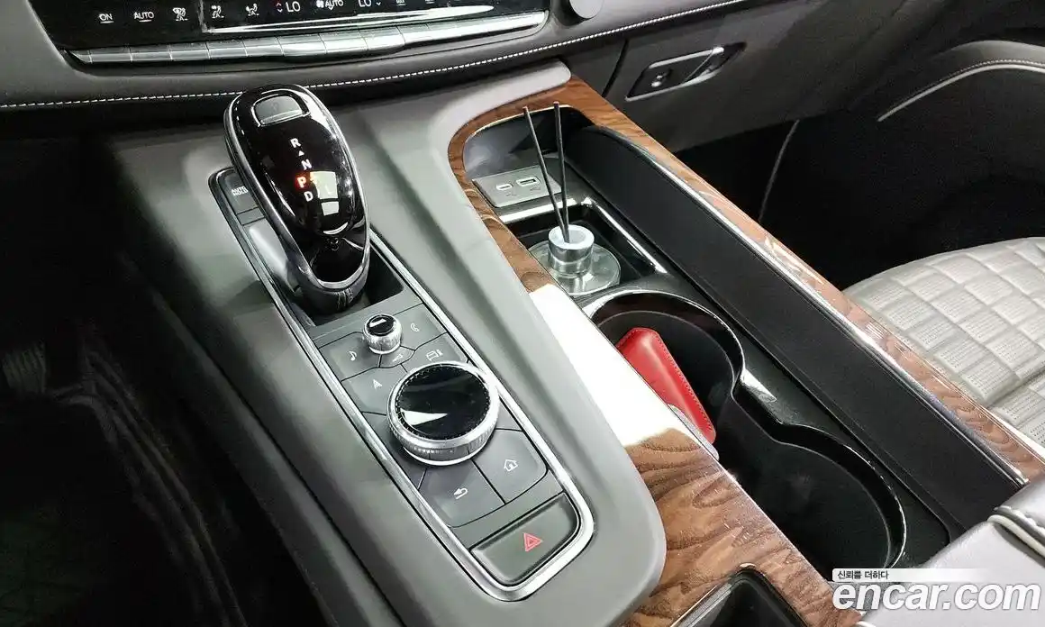 Cadillac Escalade 2022 6.2 Автомат в Москве № 256398, фото 17